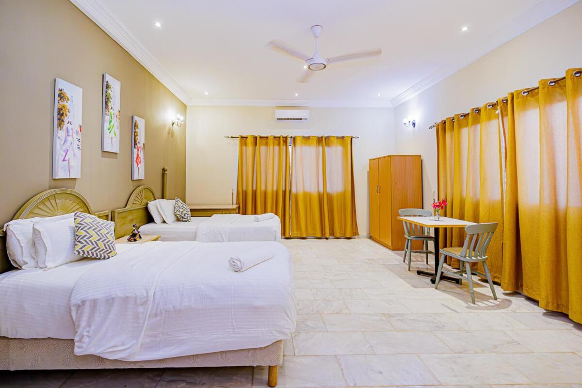 Ocean Villa Heights Brufut Exterior foto