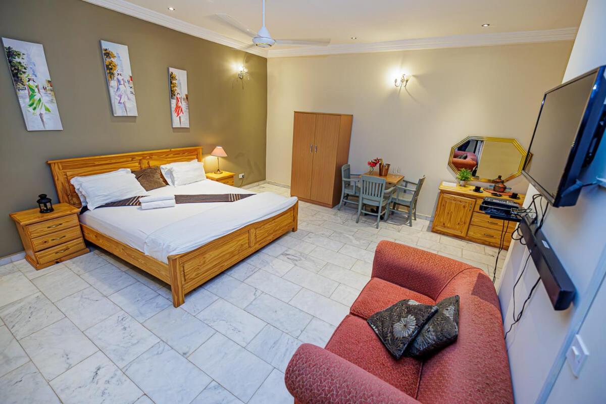 Ocean Villa Heights Brufut Exterior foto