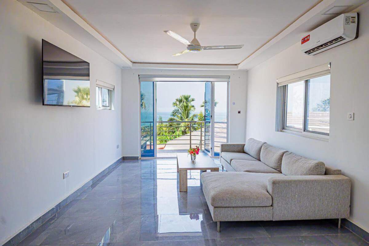 Ocean Villa Heights Brufut Exterior foto