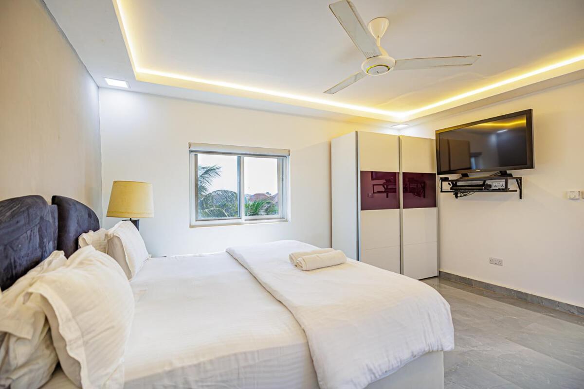 Ocean Villa Heights Brufut Exterior foto