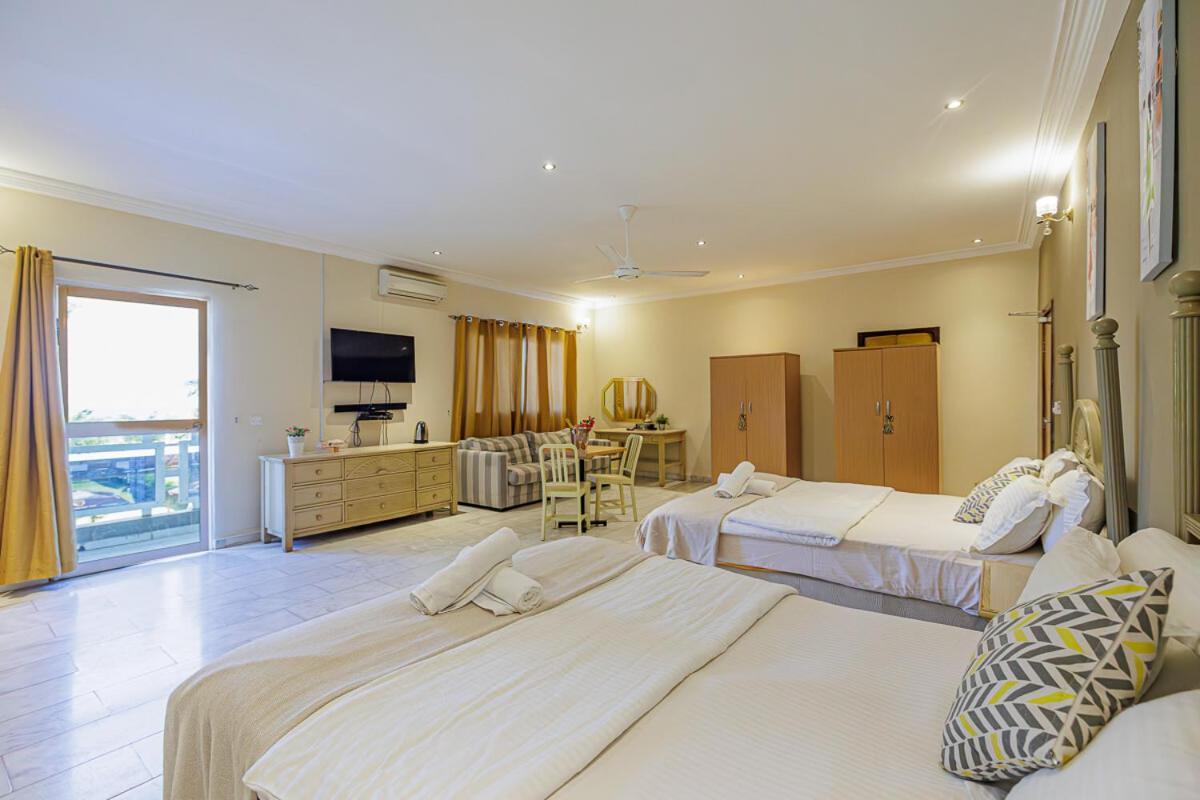 Ocean Villa Heights Brufut Exterior foto